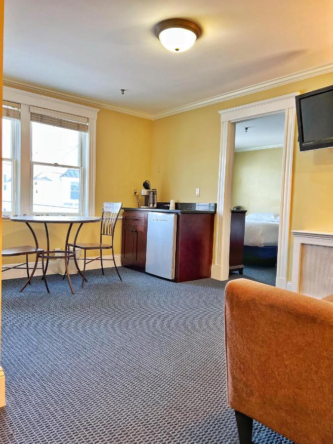 Winthrop Arms Hotel Restaurant Logan Airport Esterno foto
