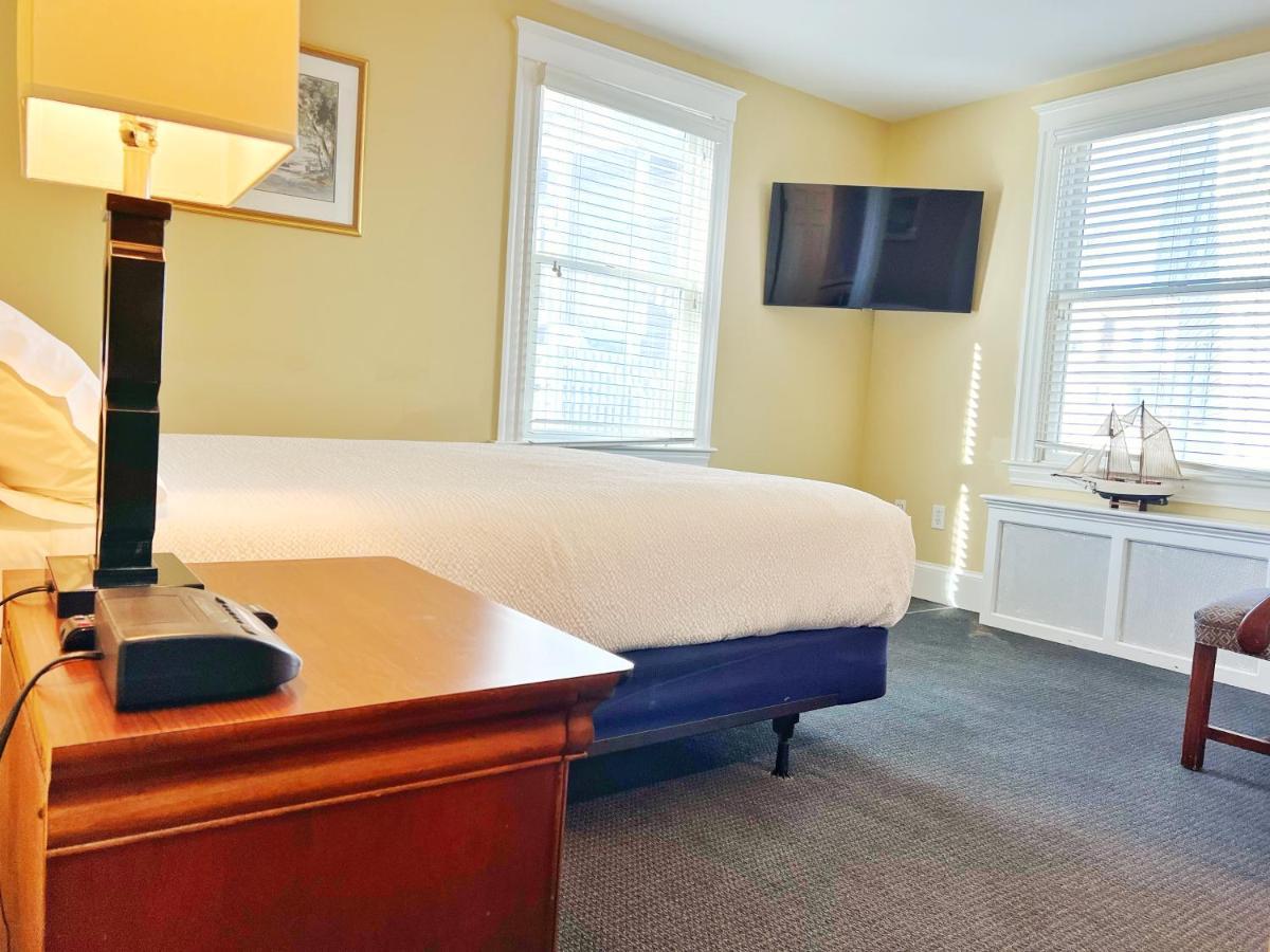 Winthrop Arms Hotel Restaurant Logan Airport Esterno foto