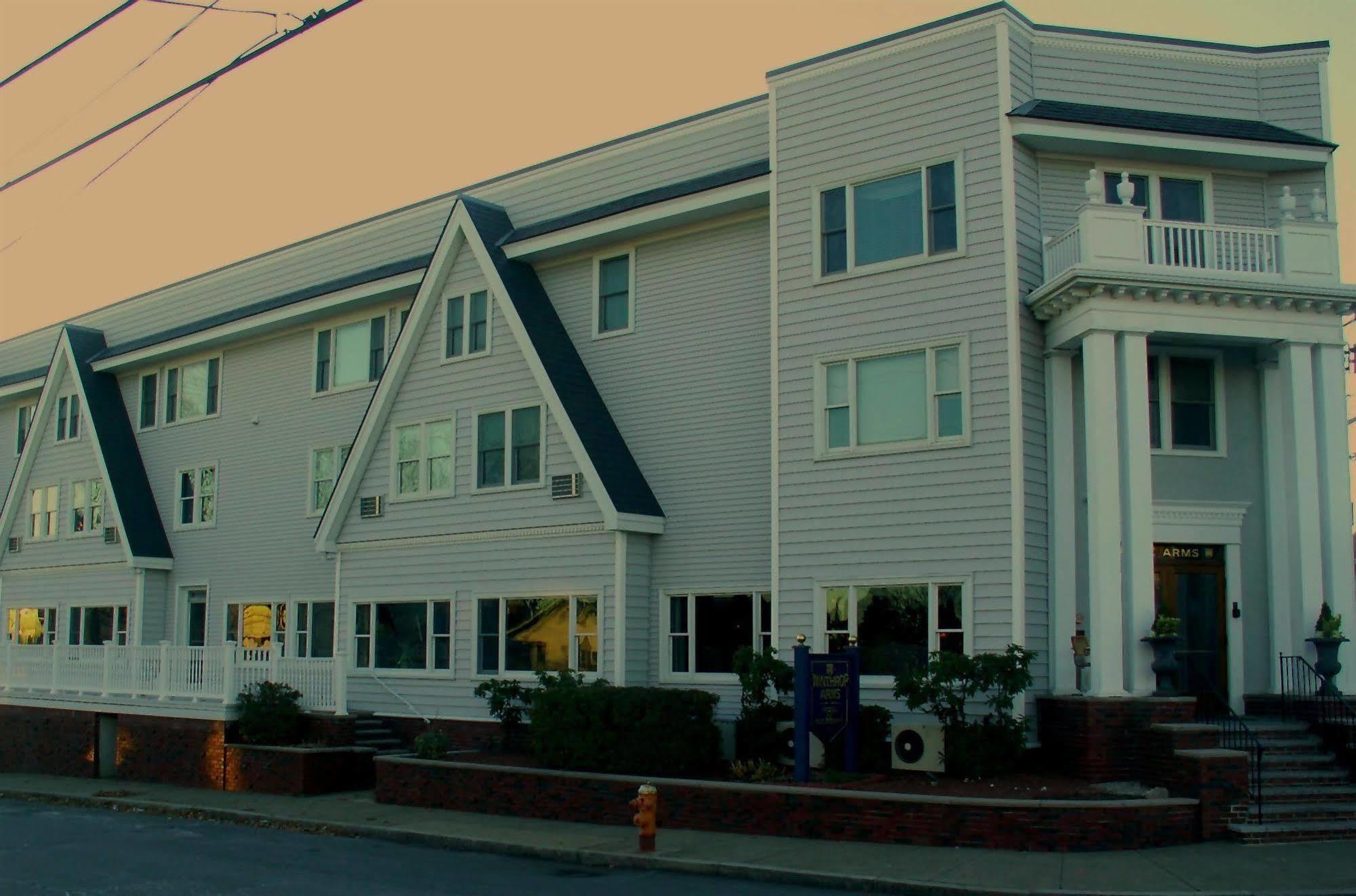 Winthrop Arms Hotel Restaurant Logan Airport Esterno foto