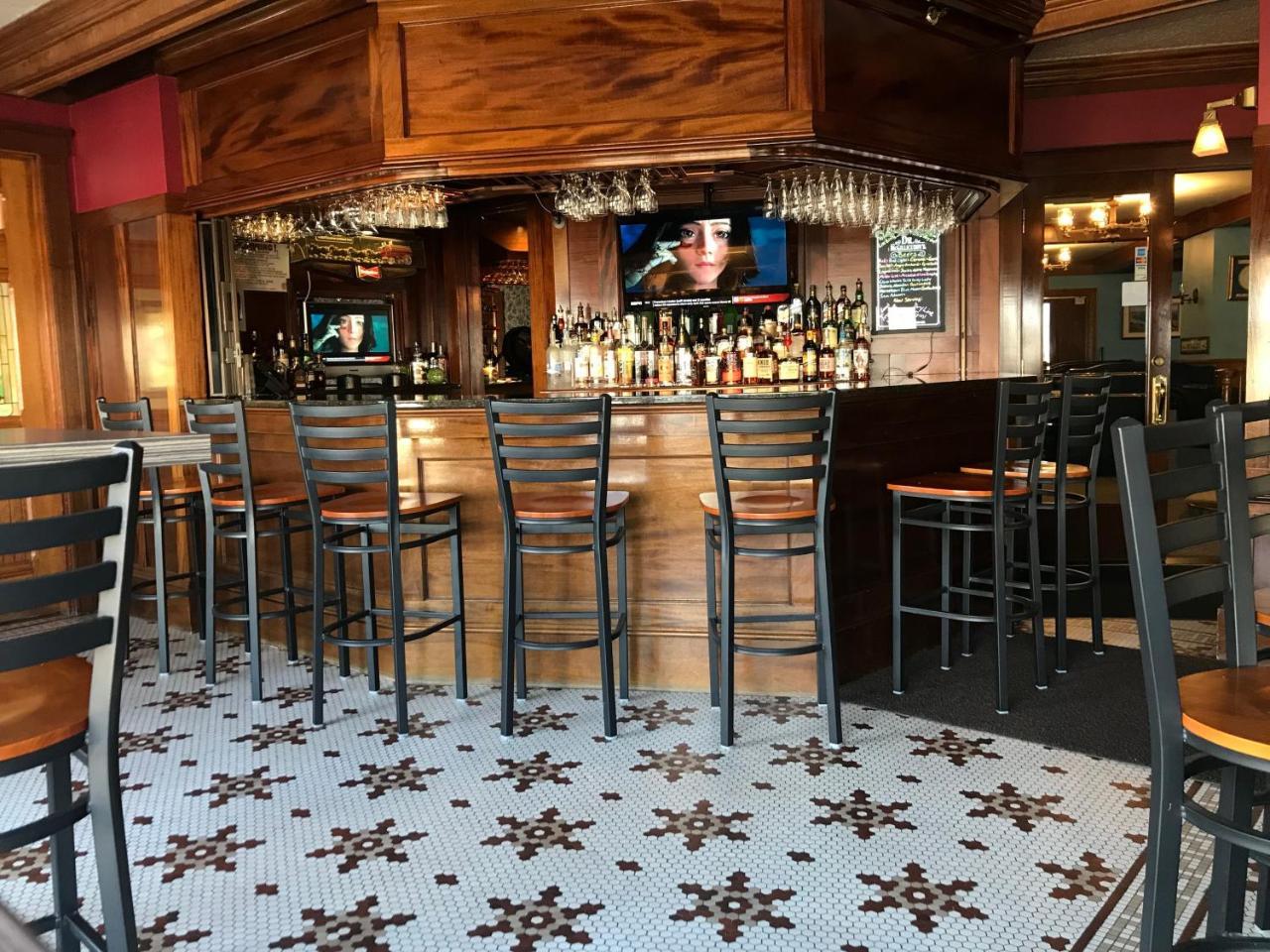 Winthrop Arms Hotel Restaurant Logan Airport Esterno foto